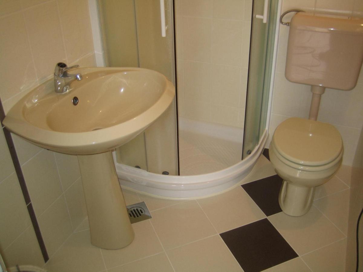 Iva Apartments Novigrad  ภายนอก รูปภาพ