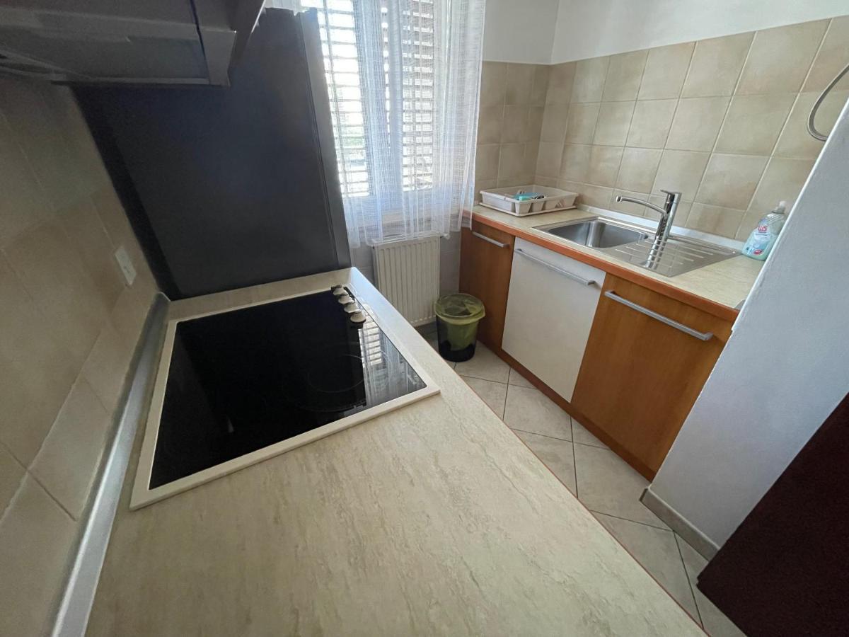 Iva Apartments Novigrad  ภายนอก รูปภาพ